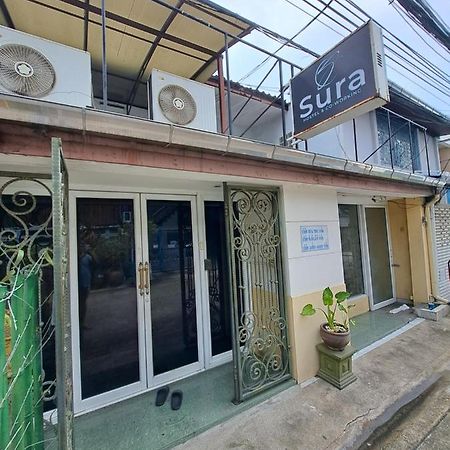 Sura Hostel Bangkok Near Mrt Phra Ram 9 Banguecoque Exterior foto