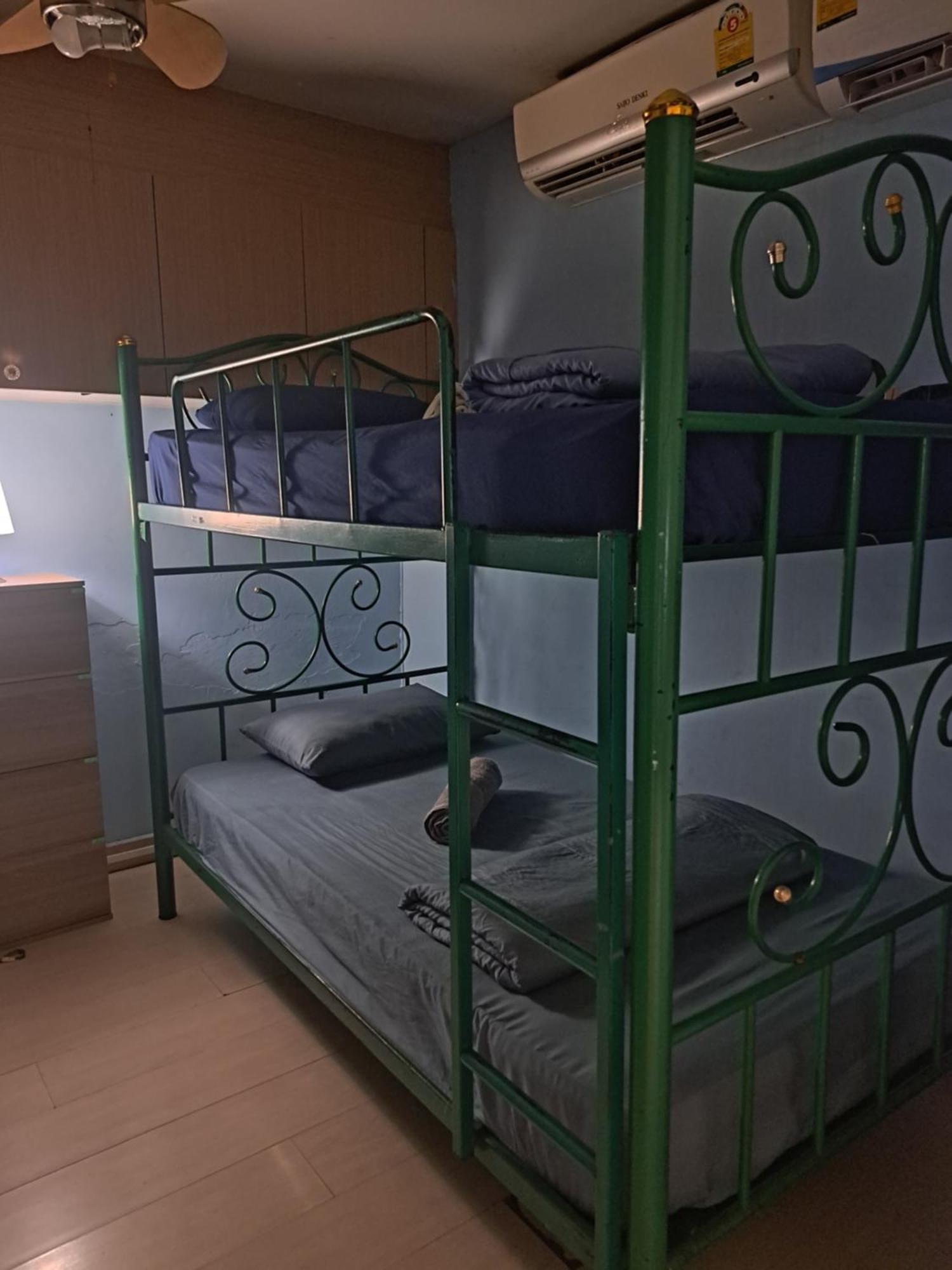 Sura Hostel Bangkok Near Mrt Phra Ram 9 Banguecoque Exterior foto